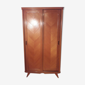 Armoire penderie pied compas