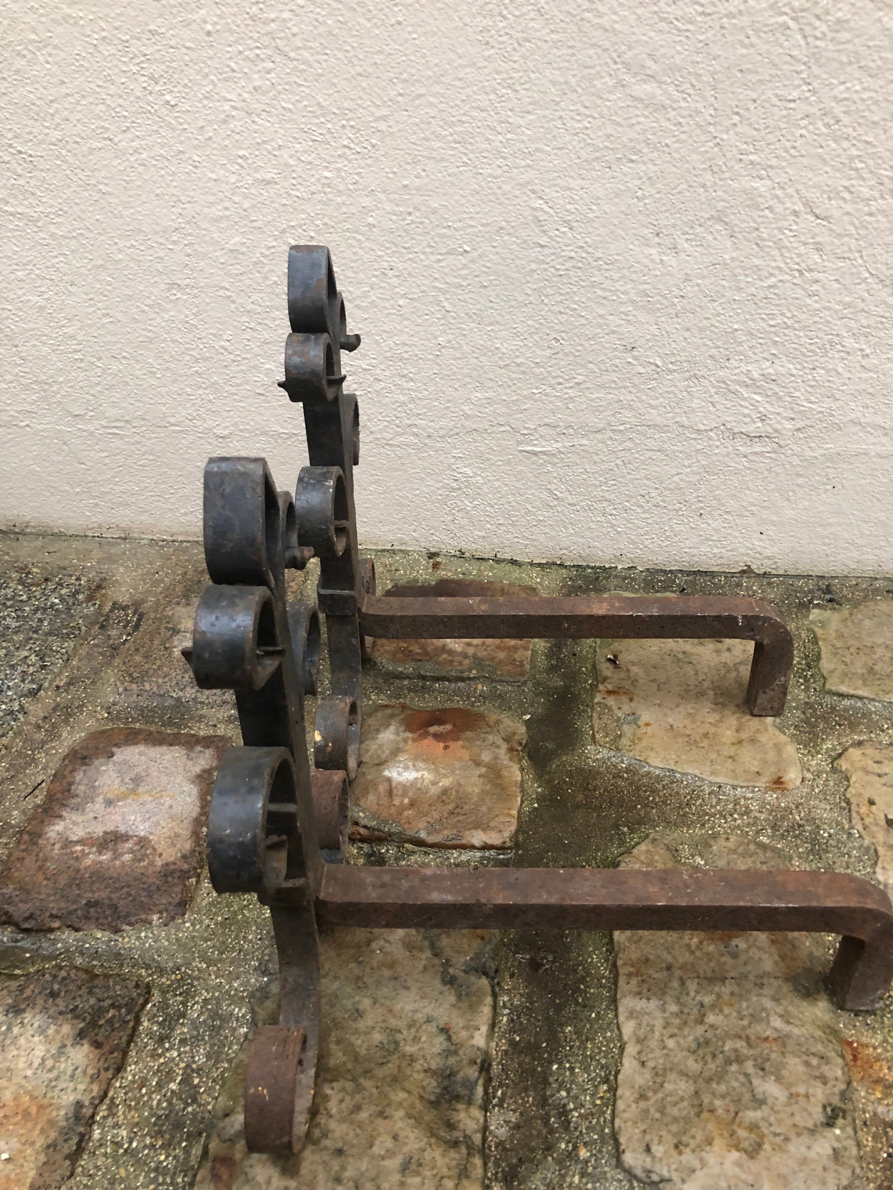 Pair of chimney pegs