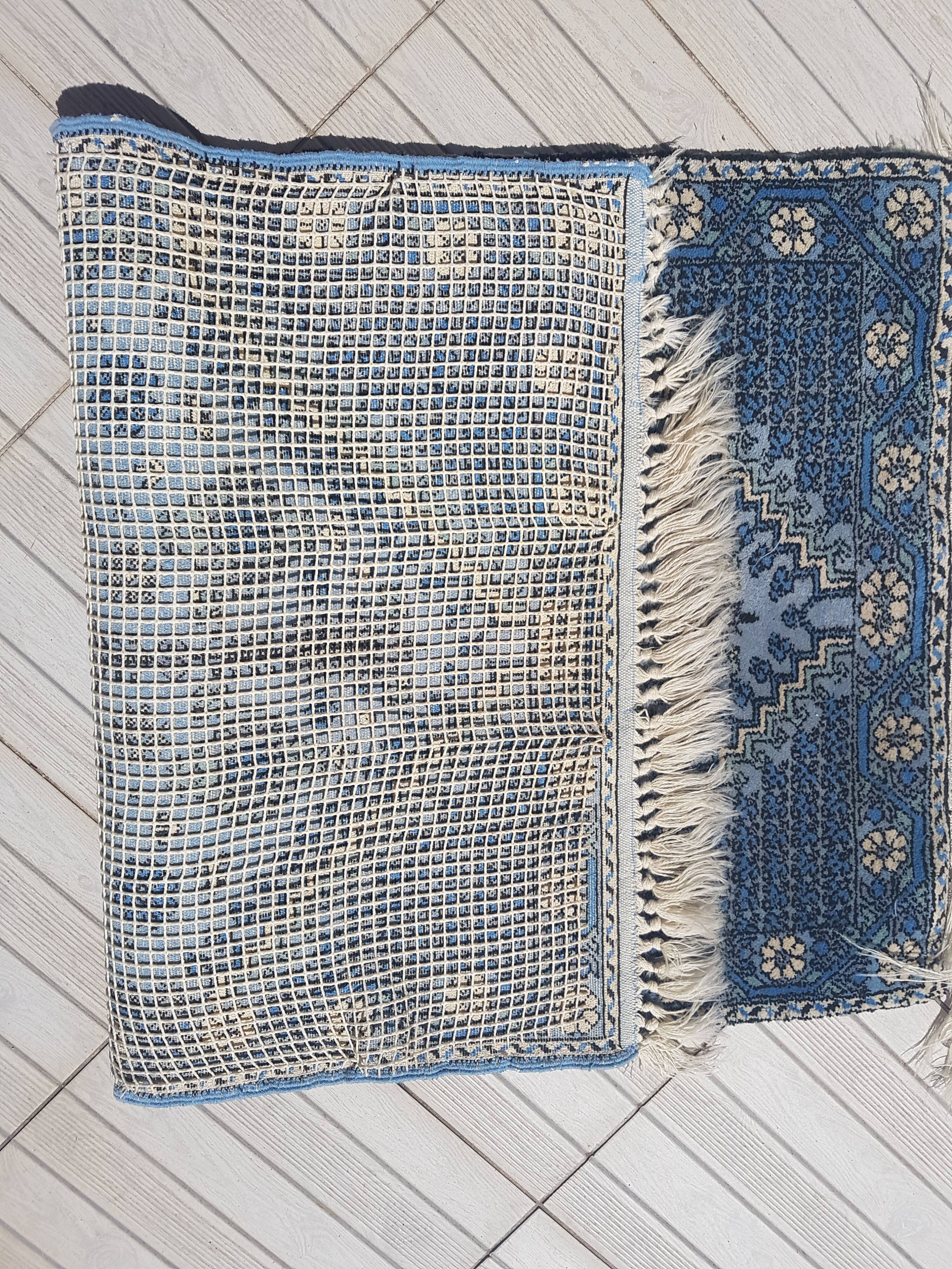 Handmade Persian carpet 100% wool 86x173cm