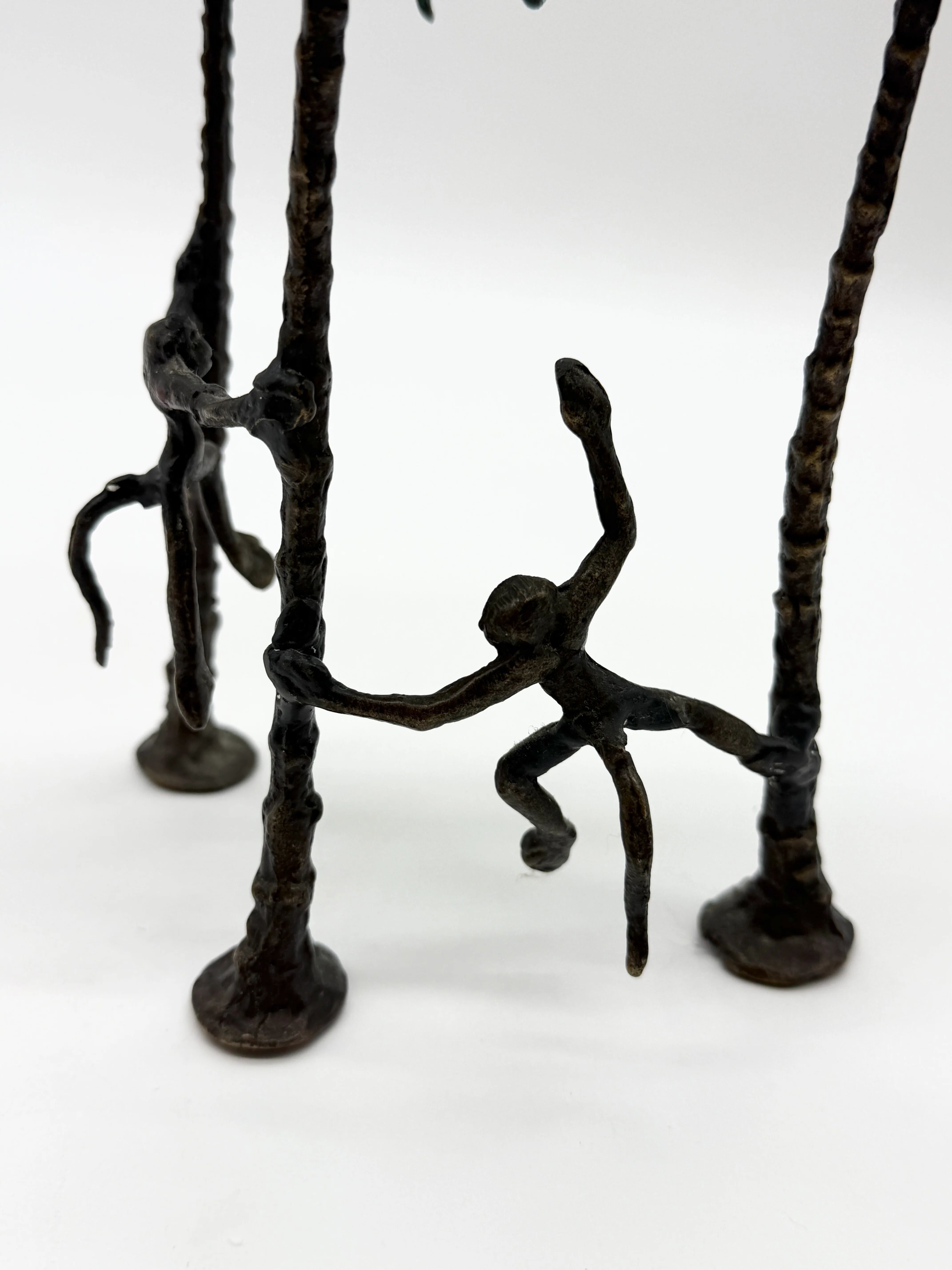 Chandelier "singe" en bronze patiné, 1970s