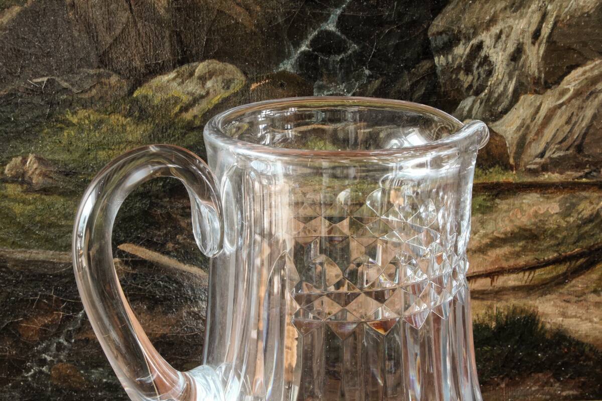 Crystal carafe by Baccarat, Picadilly model.
