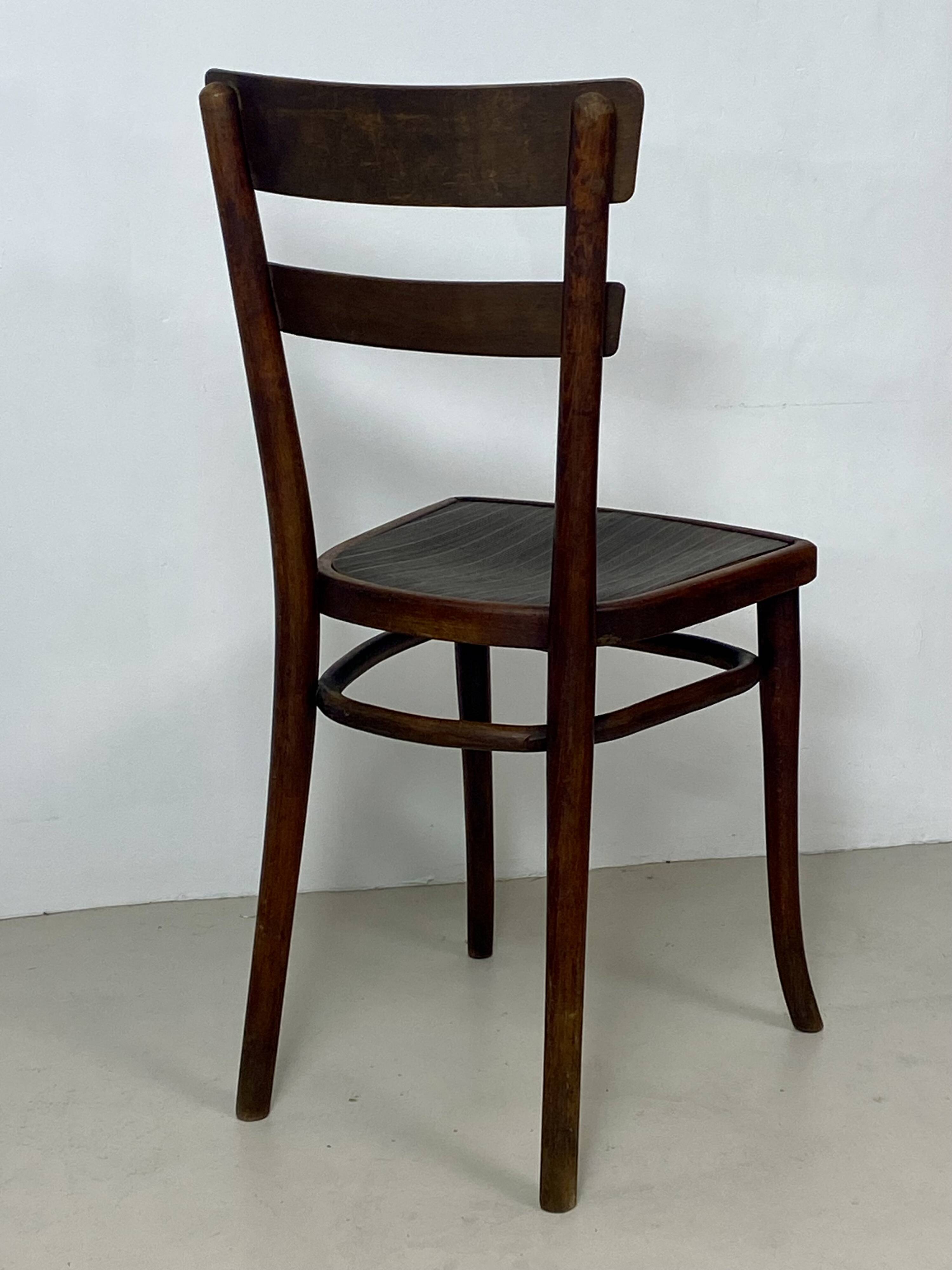 Set of 4 Thonet beech chairs – Model no. 651