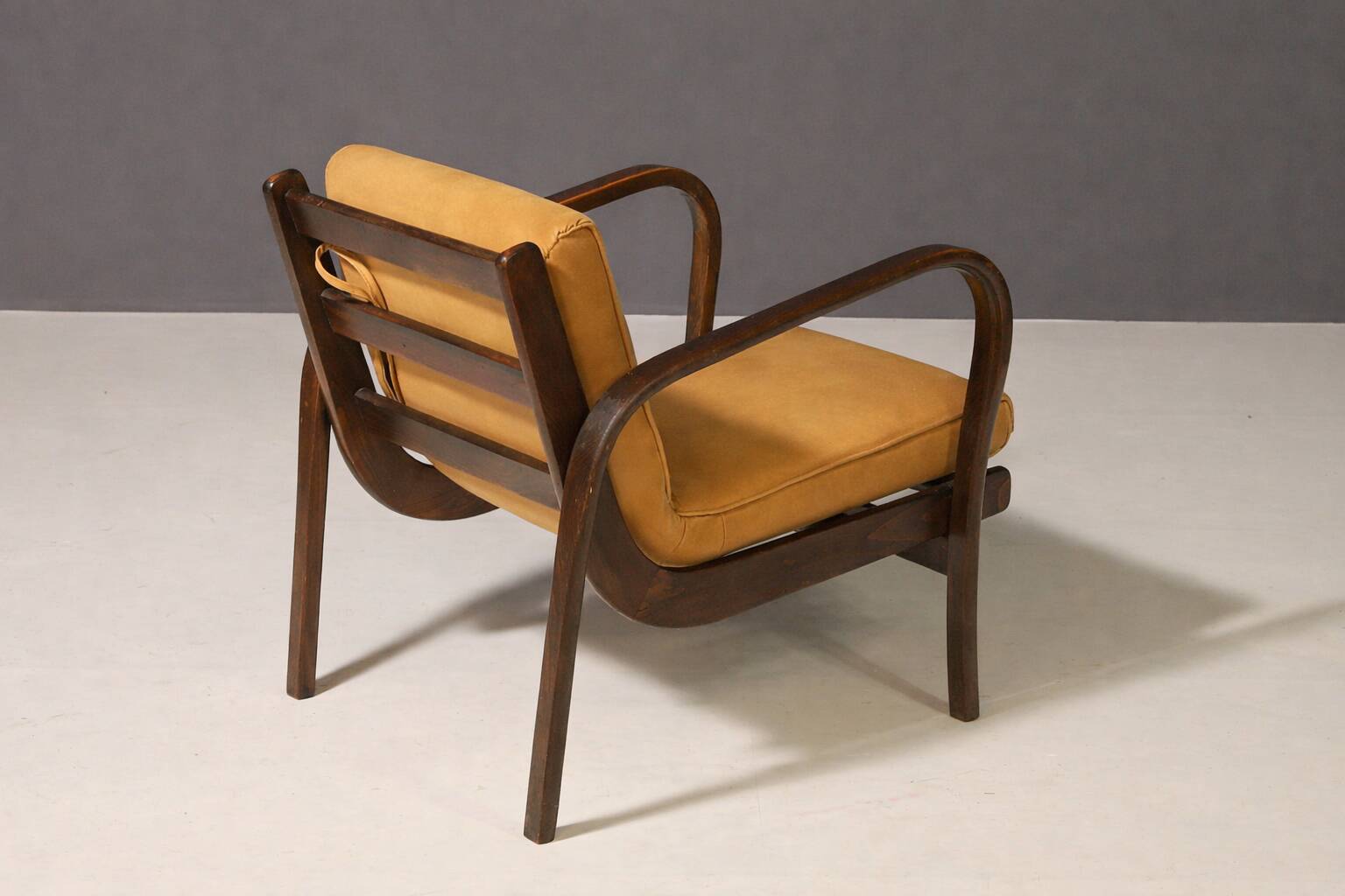 Koželka & Kropáček armchair, 1940s, silver medal – Milan Triennale 1946, restored bentwood frame