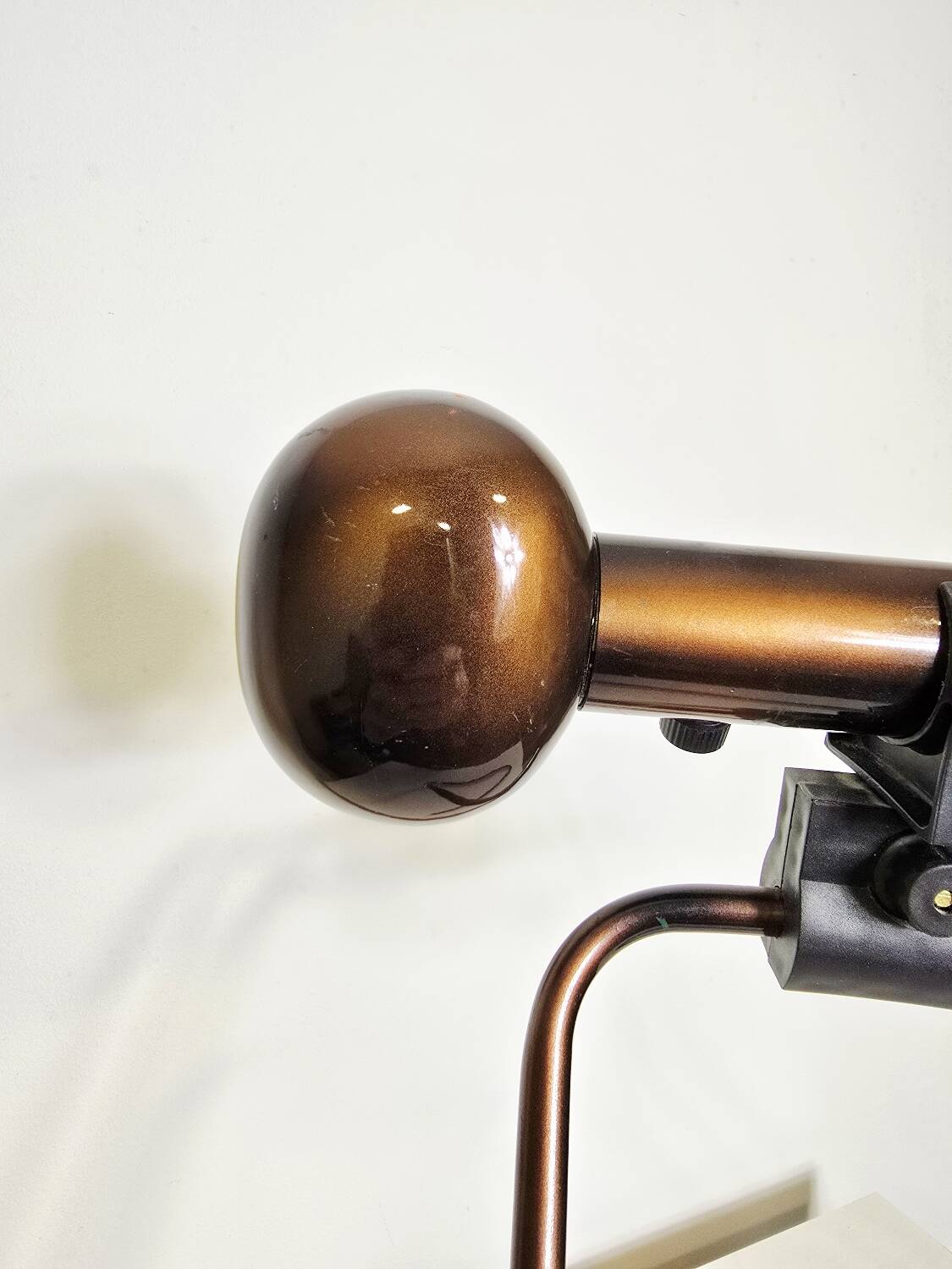 Lampe de table ajustable en bronze des années 80