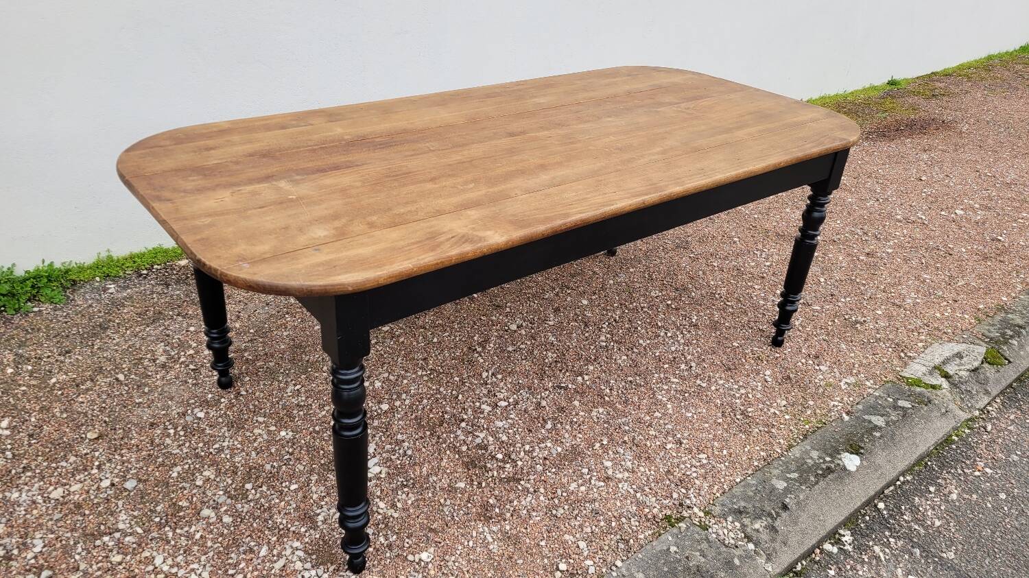 Louis Philippe style oval patinated bistro farm table - 1m90