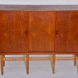Armoire en teck danoise moderne du milieu du siècle