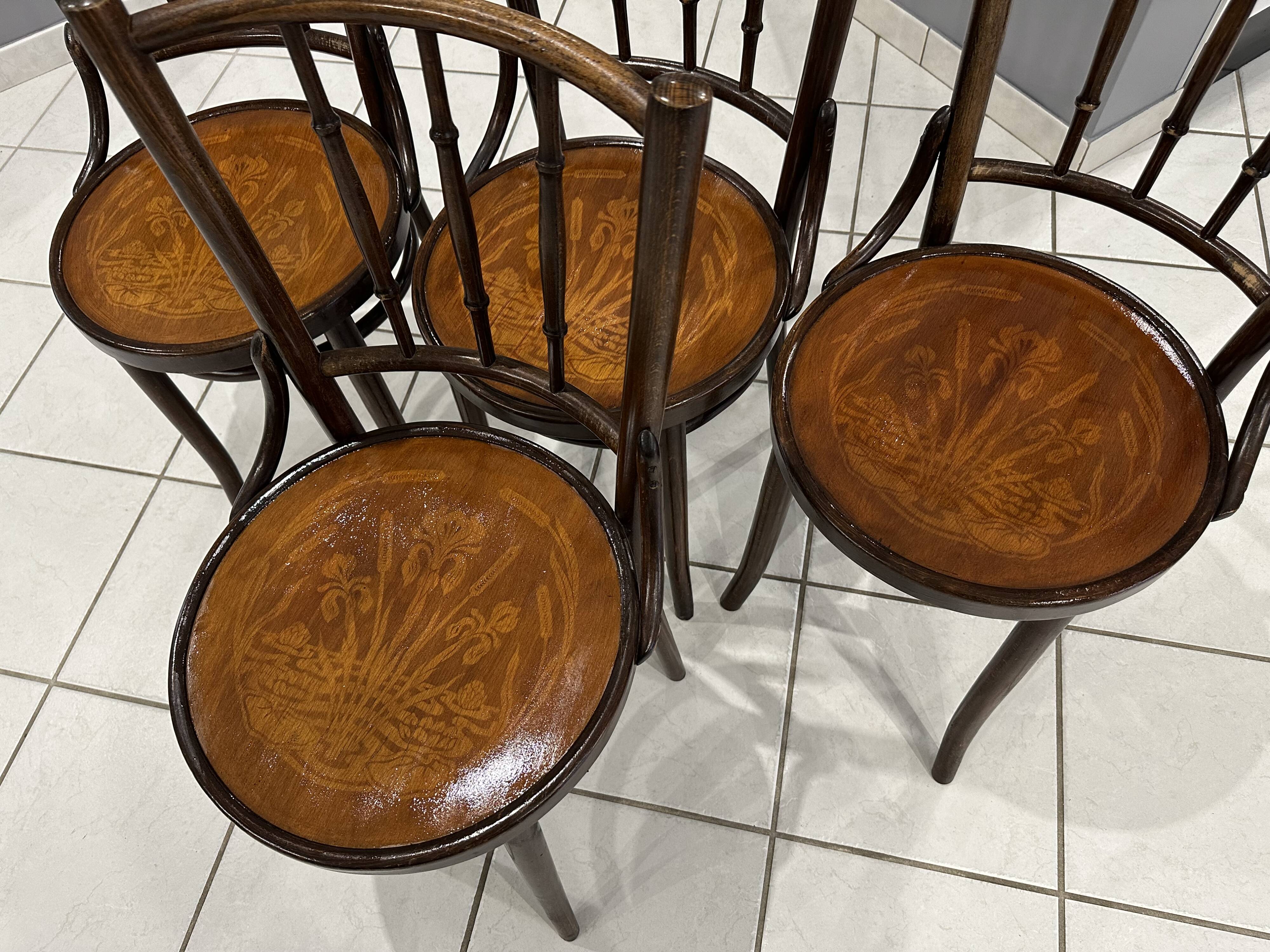 Set of 4 bentwood bistro chairs from the 1930s