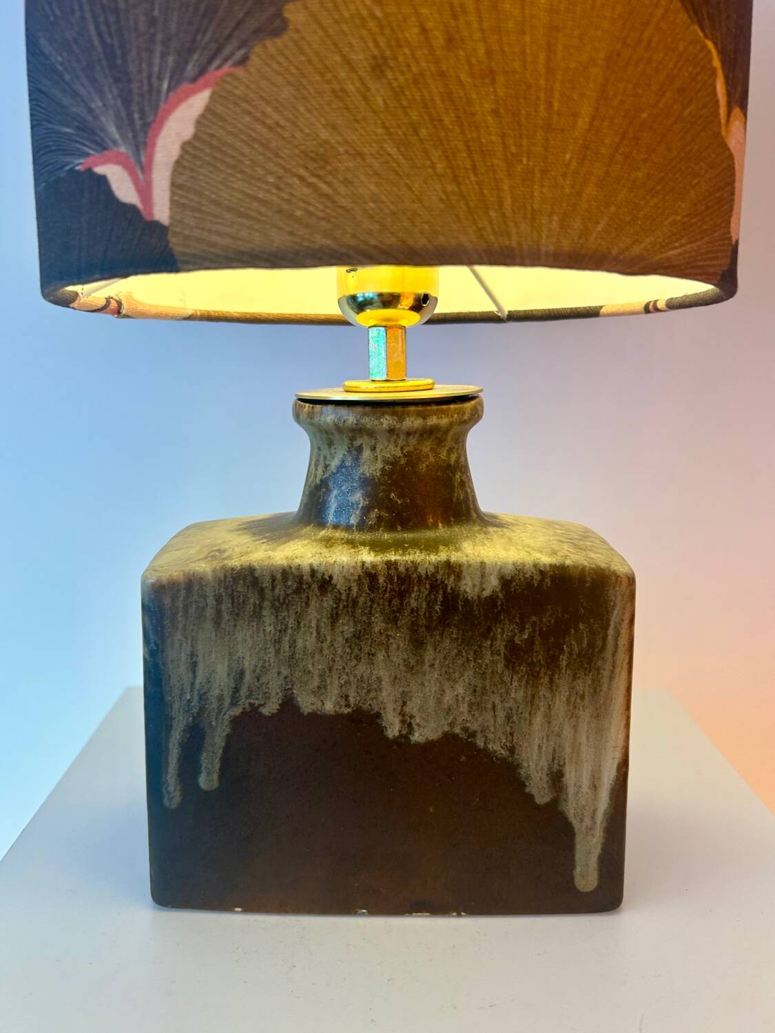Lampe vase recyclée – Vase cheminée Scheurich "Chimney" avec abat-jour en ginkgo