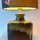 Lampe vase recyclée – Vase cheminée Scheurich "Chimney" avec abat-jour en ginkgo