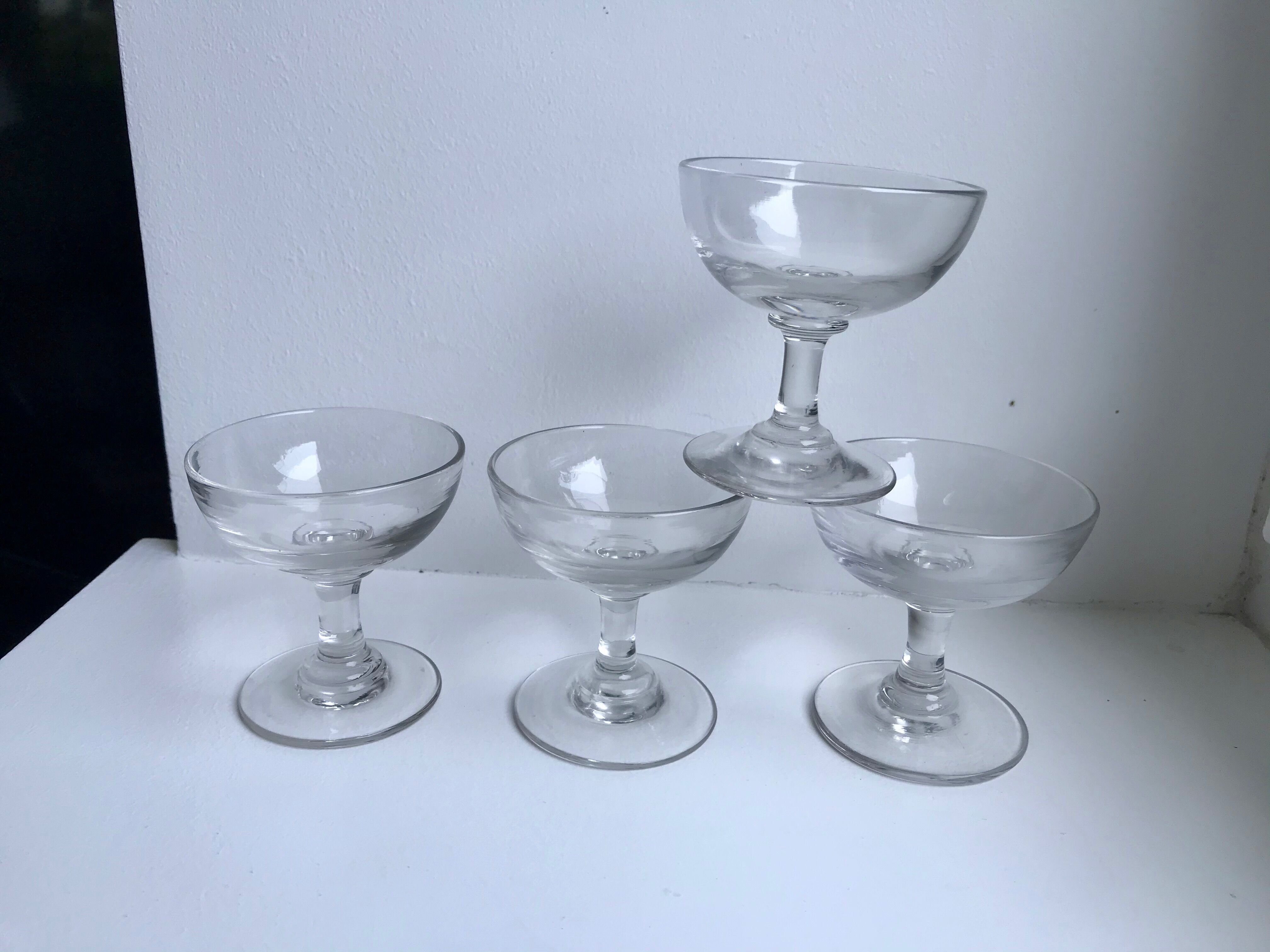 Set of 4 glasses / liquor cups in molded glass 20s