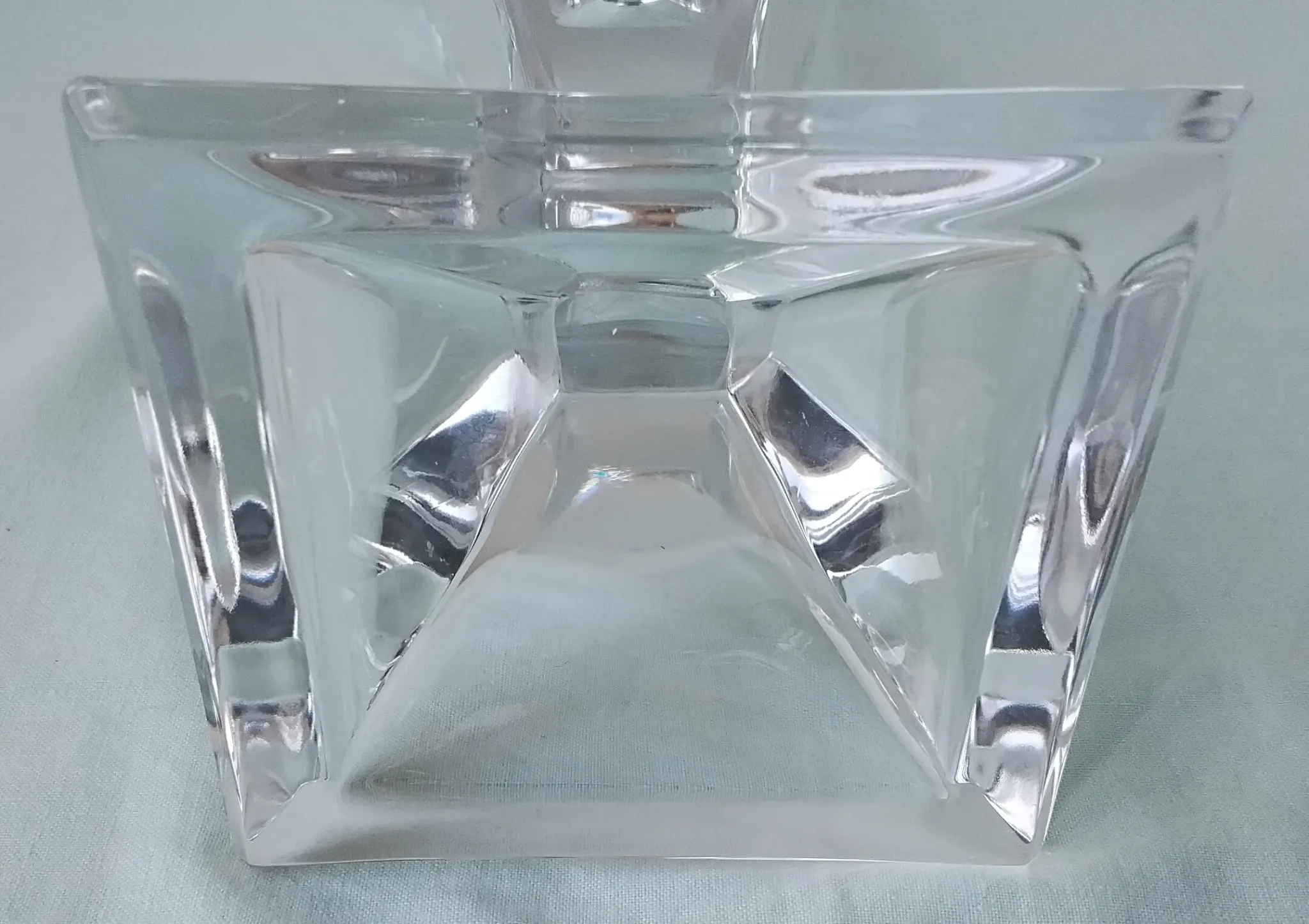 Crystal vase design