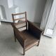 Large fauteuil en bois à dossier inclinable réglable