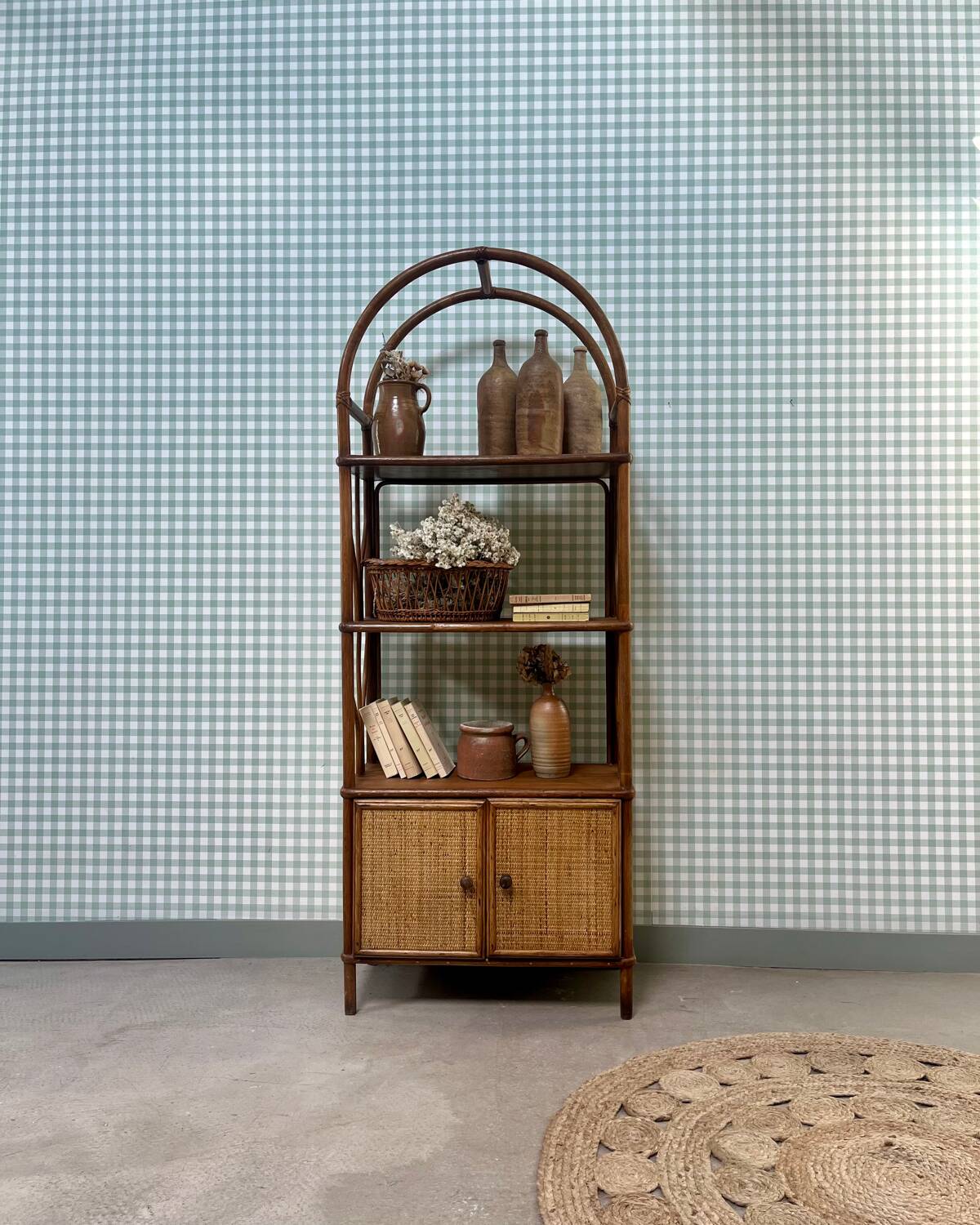 Rattan shelf on legs (refurbished)