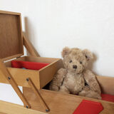 Red compass foot worker