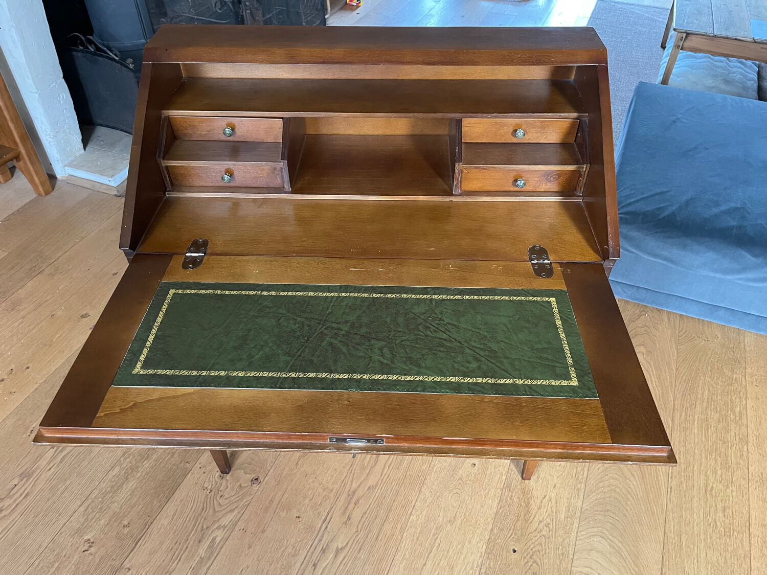 Secretary with drop-leaf in Louis XVI style – patinated wood and interior co