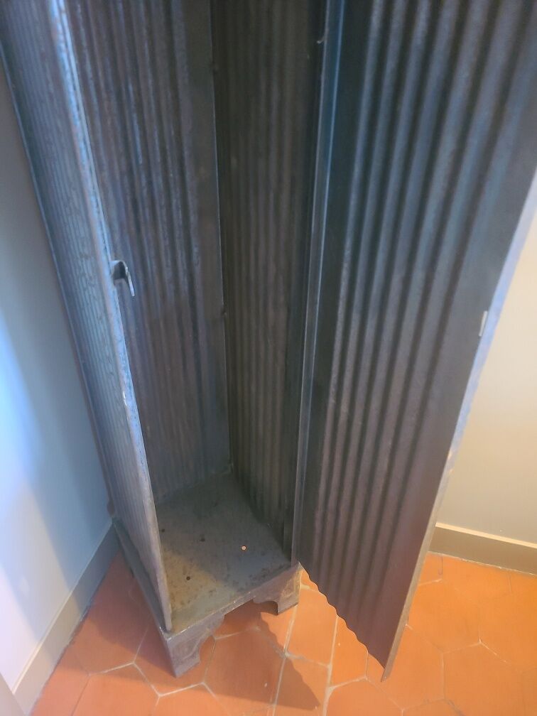 Old industrial locker Strafor 1 door