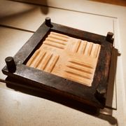Wood and ceramic flat bottoms