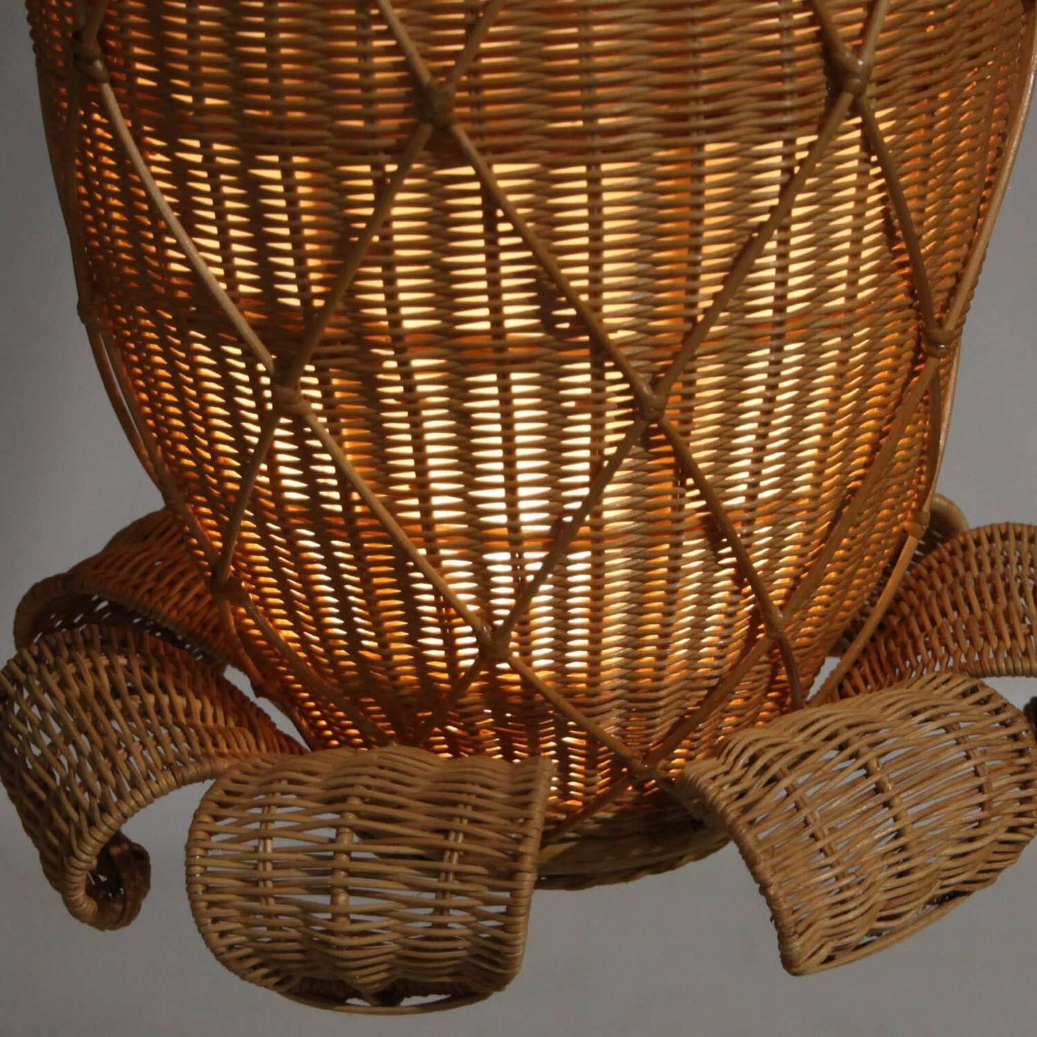 Suspension « ananas » en osier