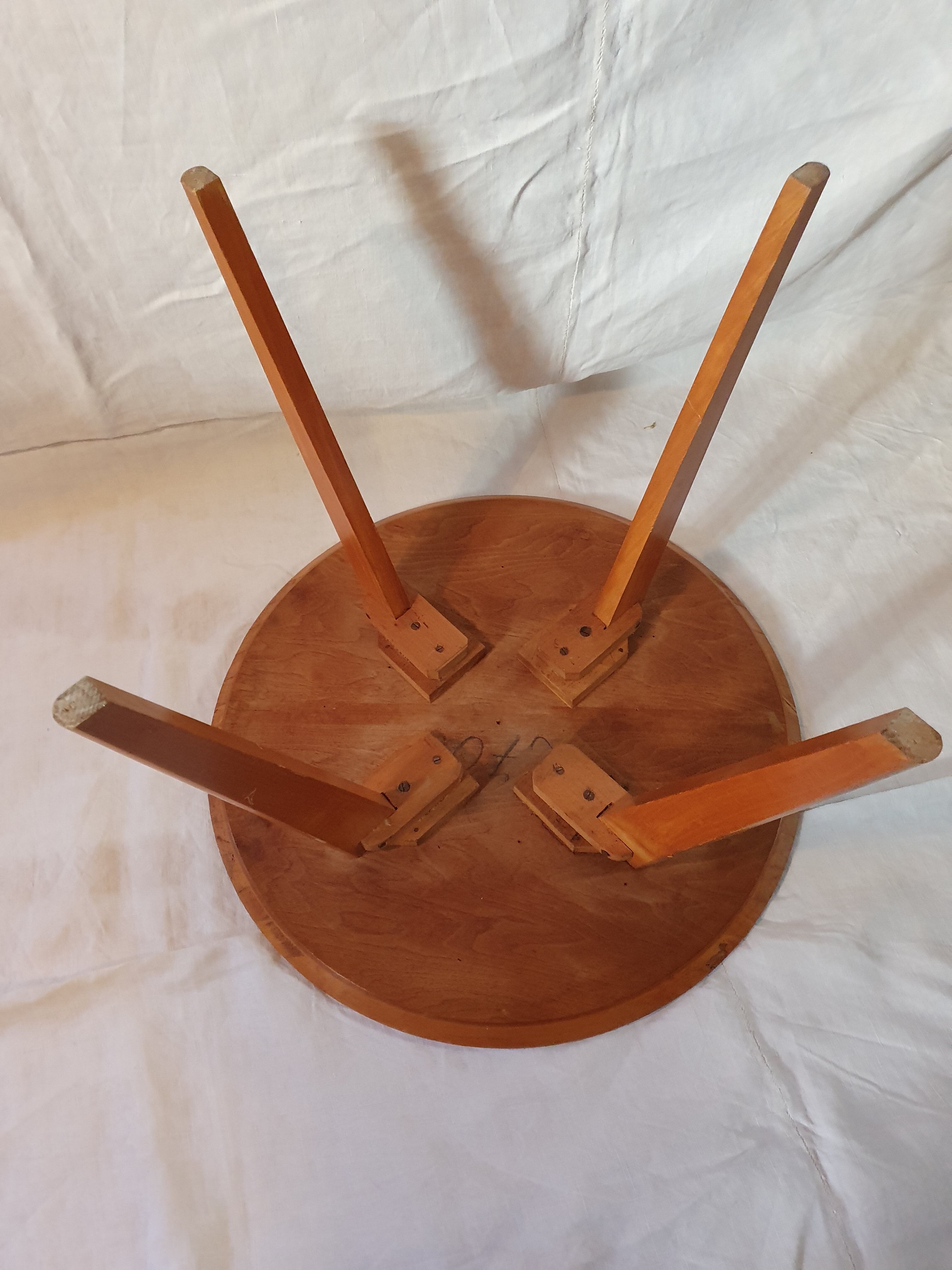 Table basse ronde chêne 1950