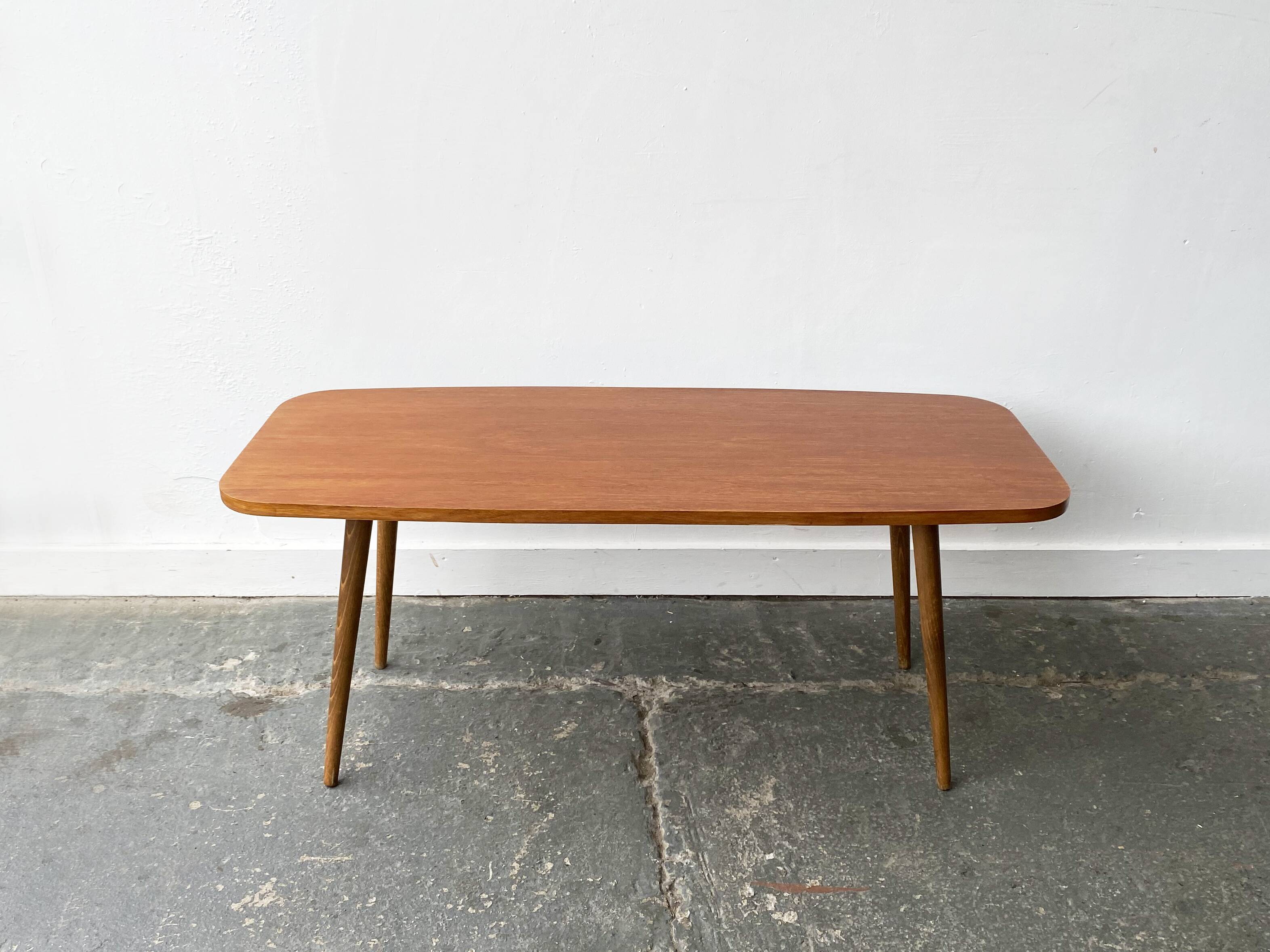 Table basse du milieu du siècle des années 1960