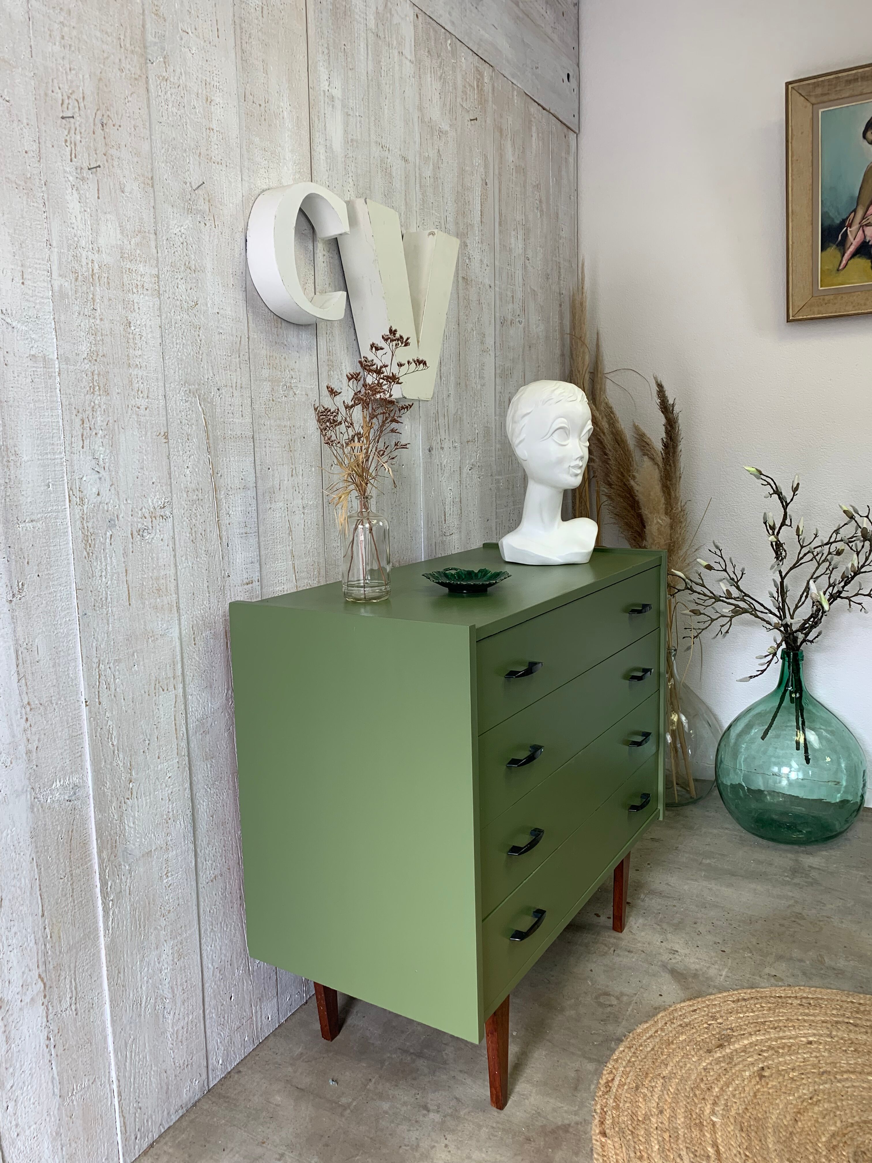 Chest of drawers from the 50s