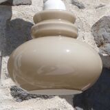 Suspension in opaline taupe