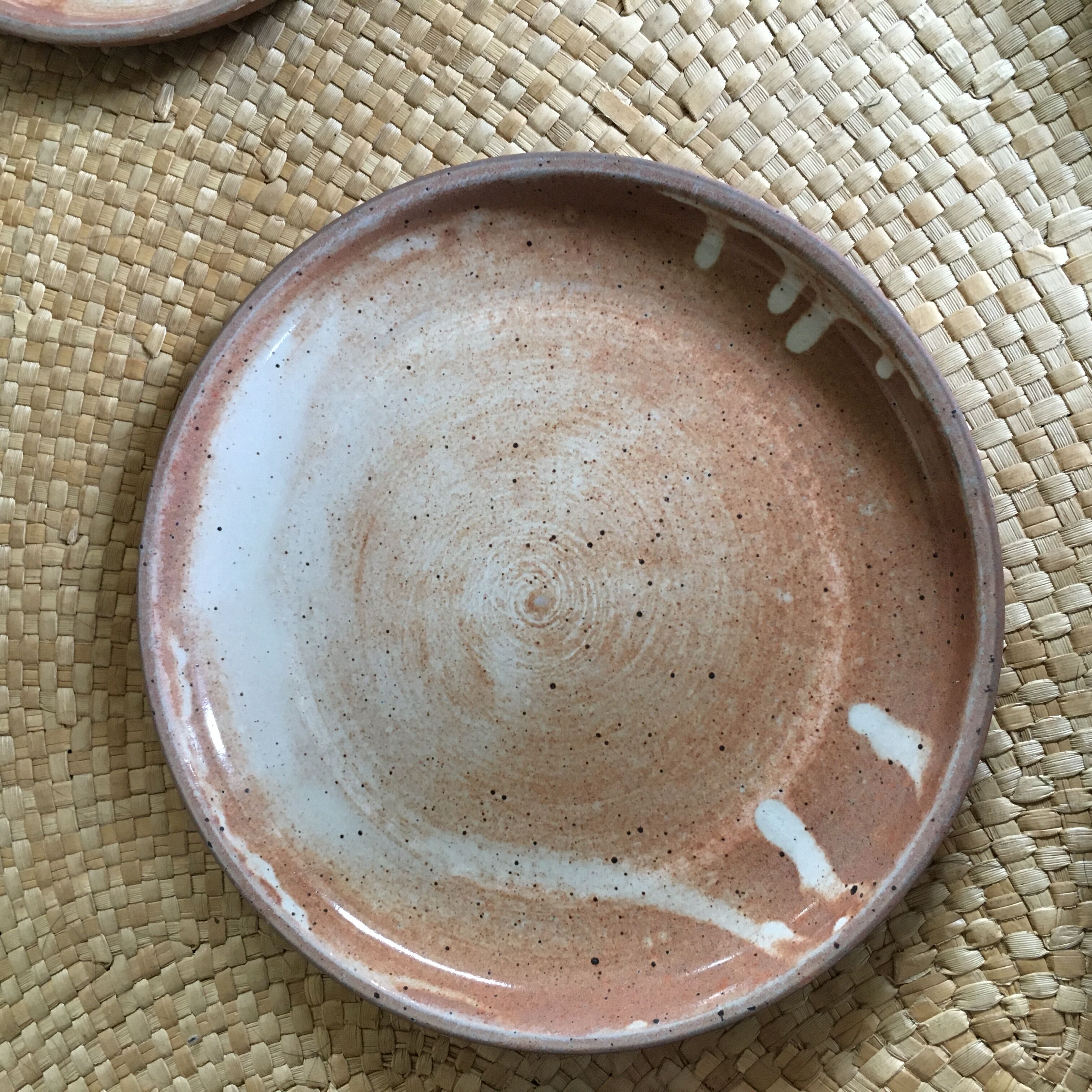 Series of 8 flat sandstone plates