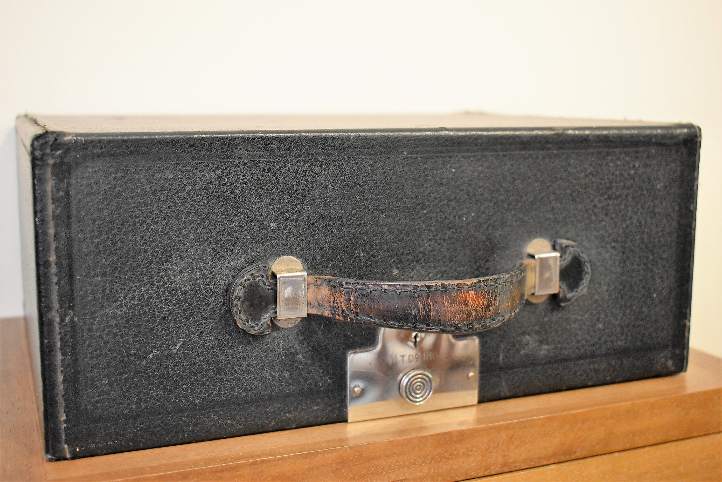 Underwood black notebook typewriter