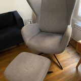 Armchair with pouf