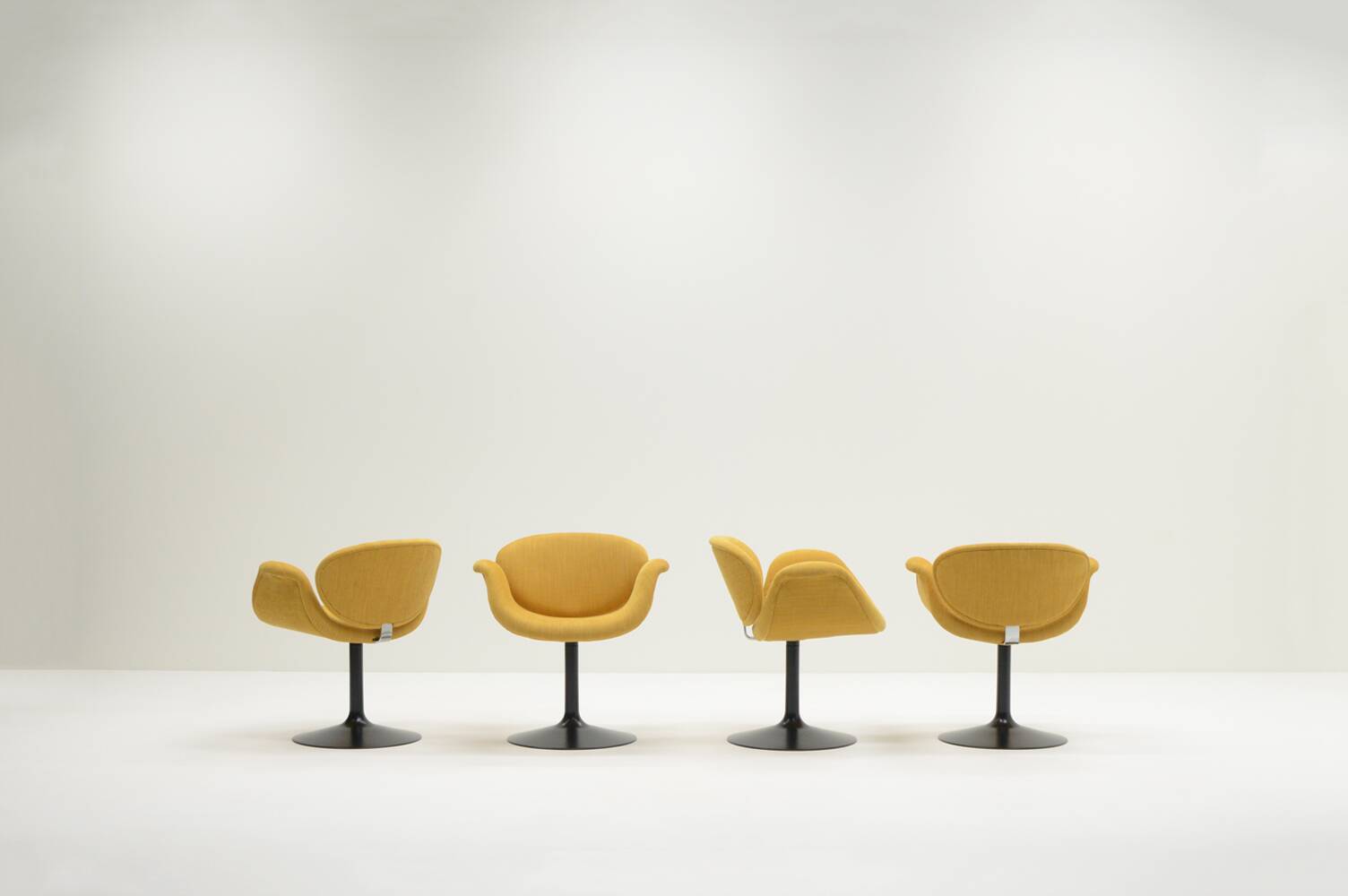 Set  little Tulip chairs by Pierre Paulin for Artifort, 1960s Netherlands.