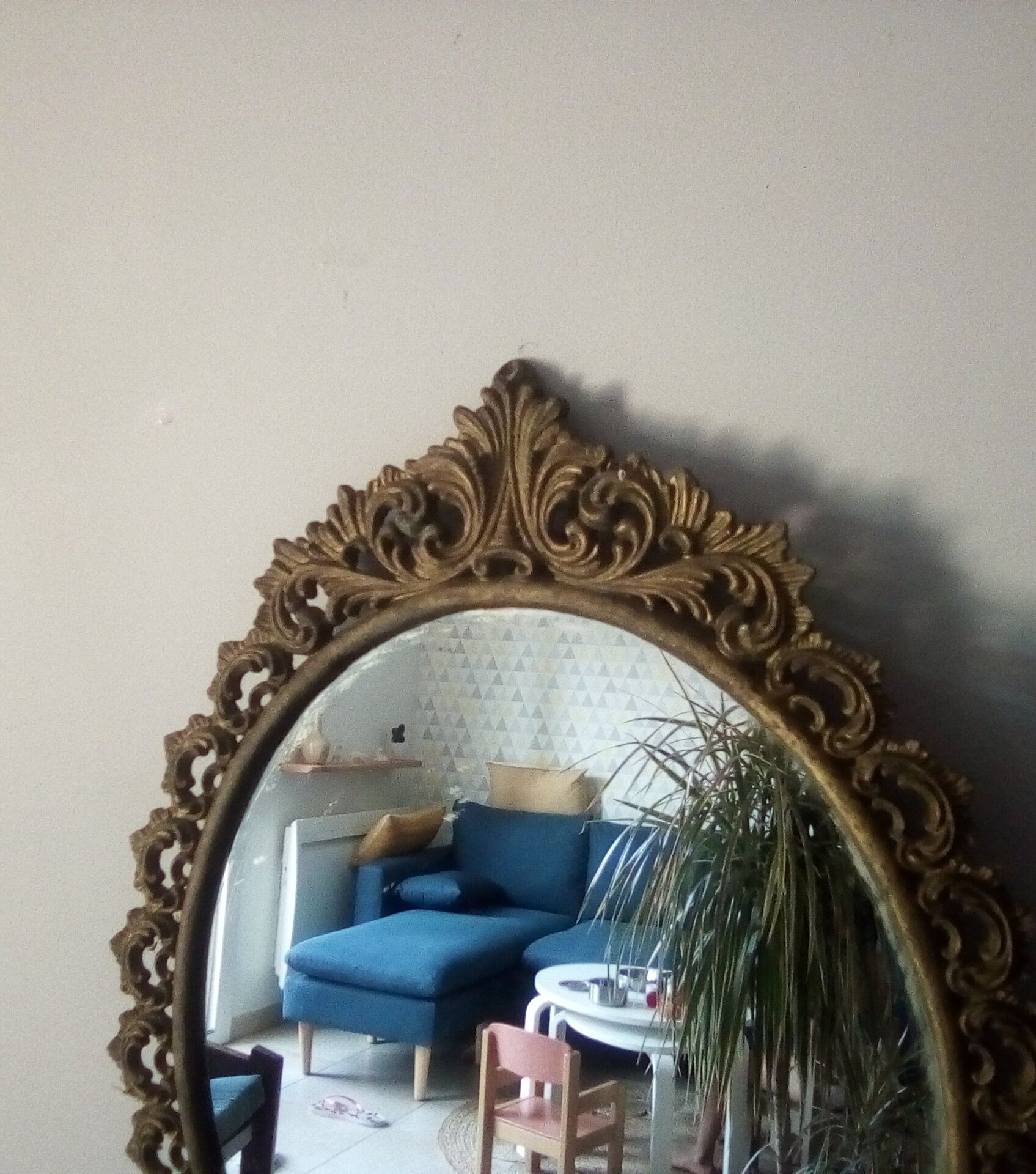 Old oval mirror 41x29 baroque style brass frame
