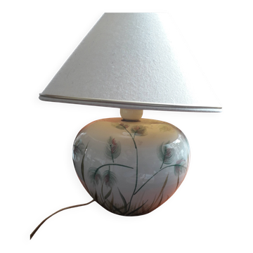 Lampe ancienne en céramique au décor floral