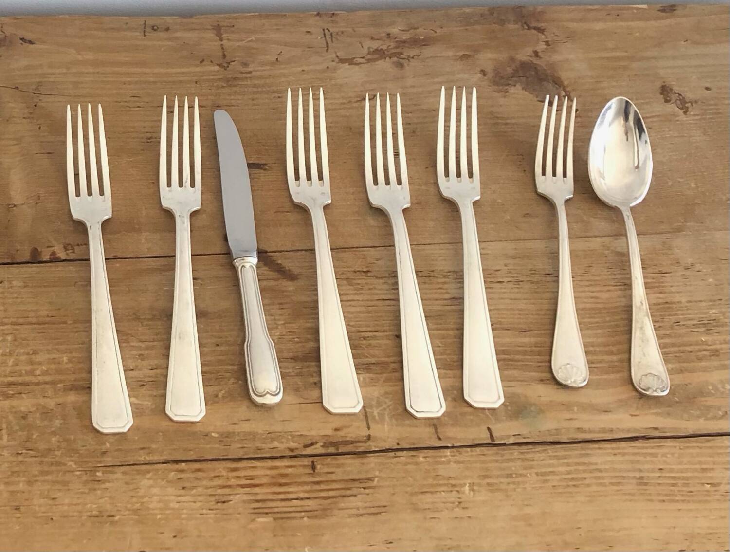 1 set of 6 silver-plated forks