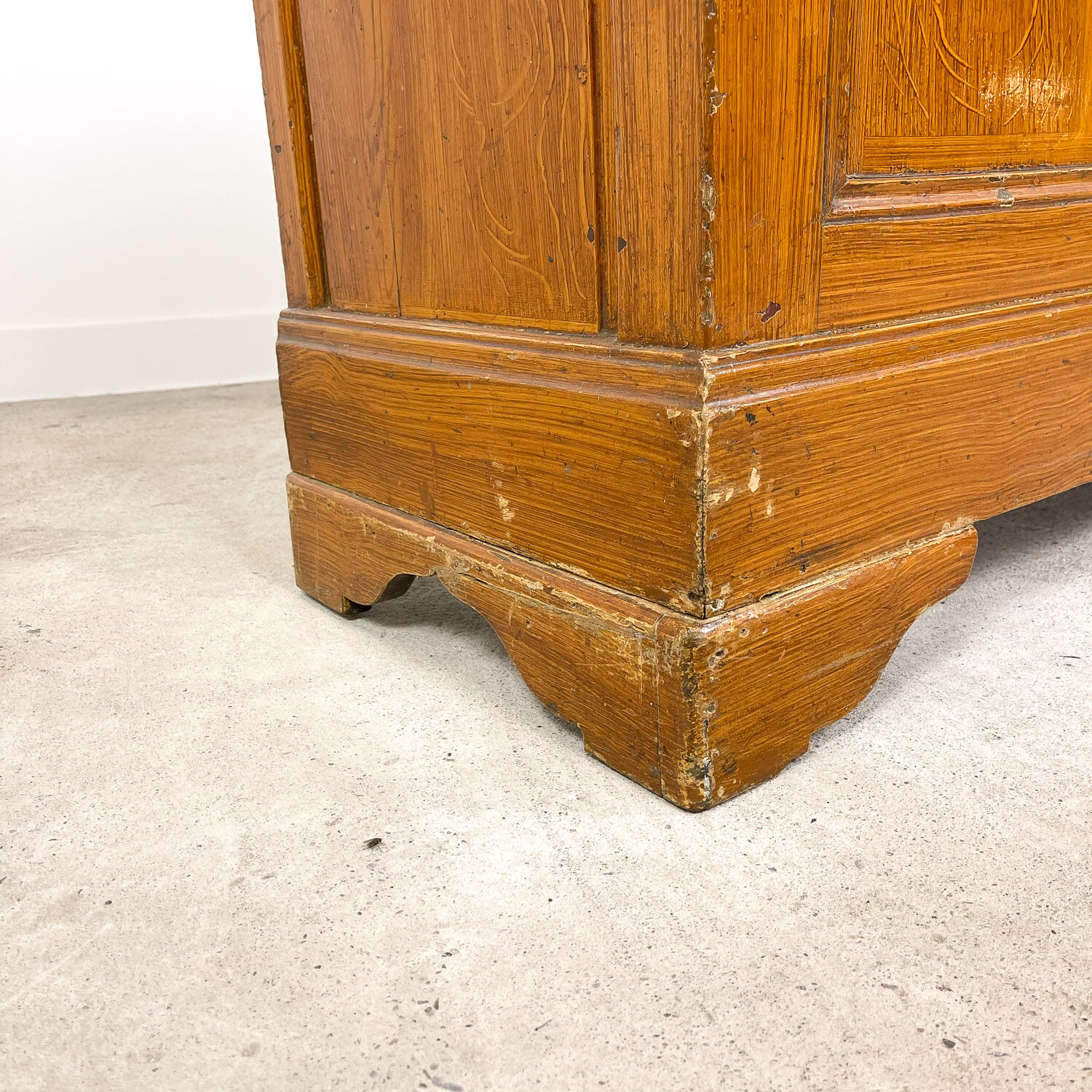 French antique sales counter