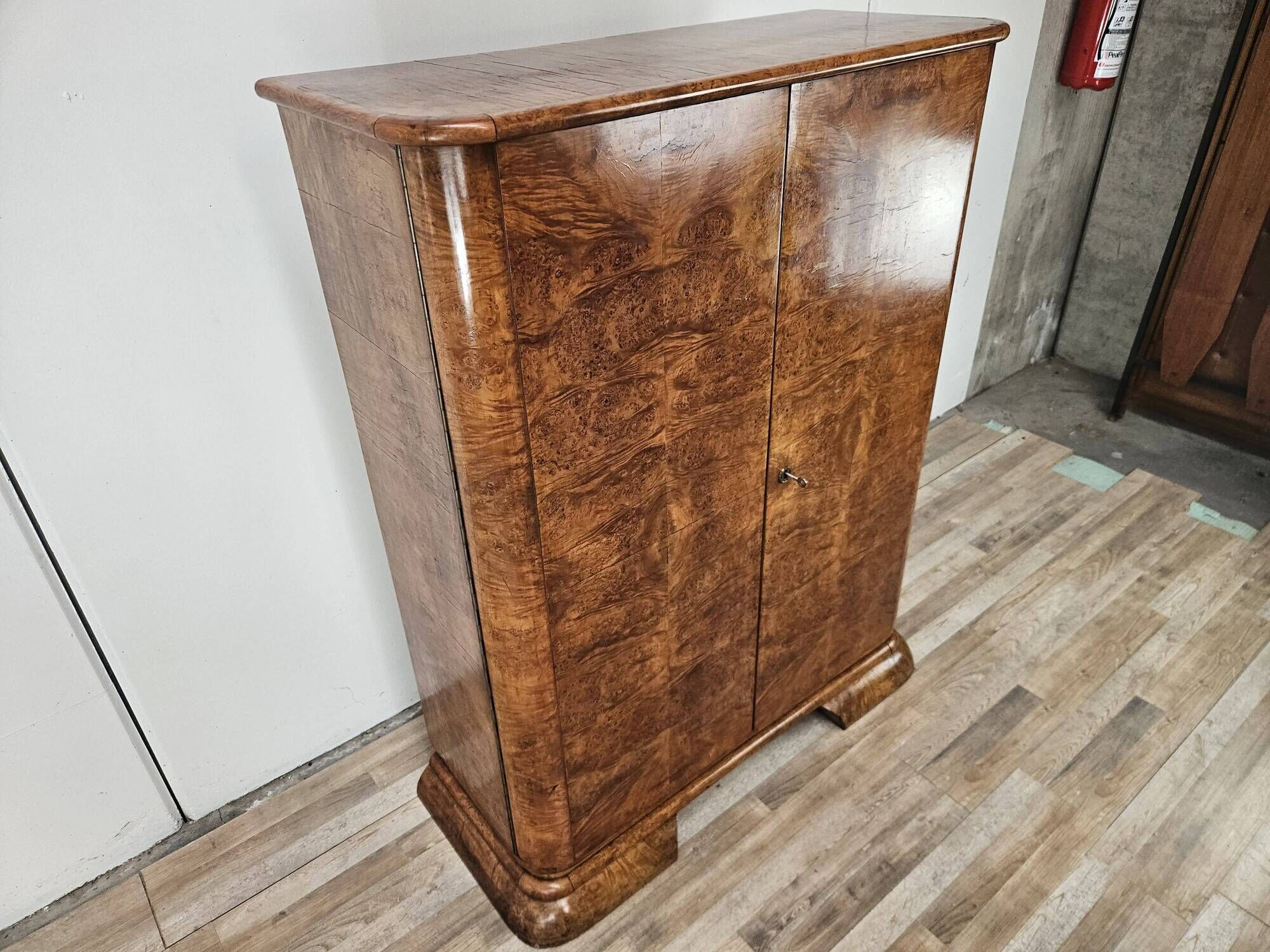 1930s Austrian Art Deco walnut burl sideboard