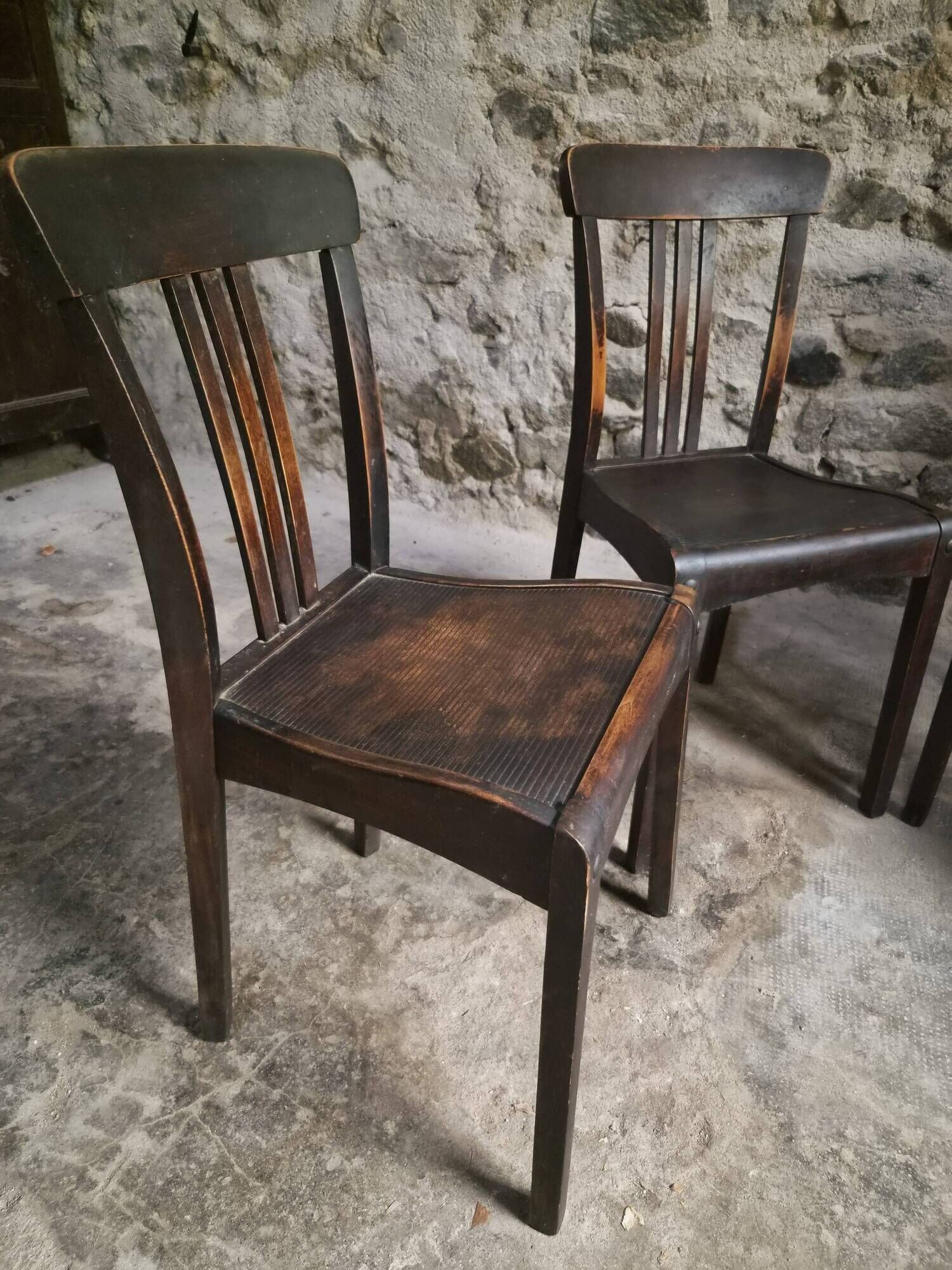 Set of 4 antique French bistro chairs Stella, circa 1900–1920.