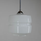 Suspension en verre opalin du milieu du siècle, années 1960