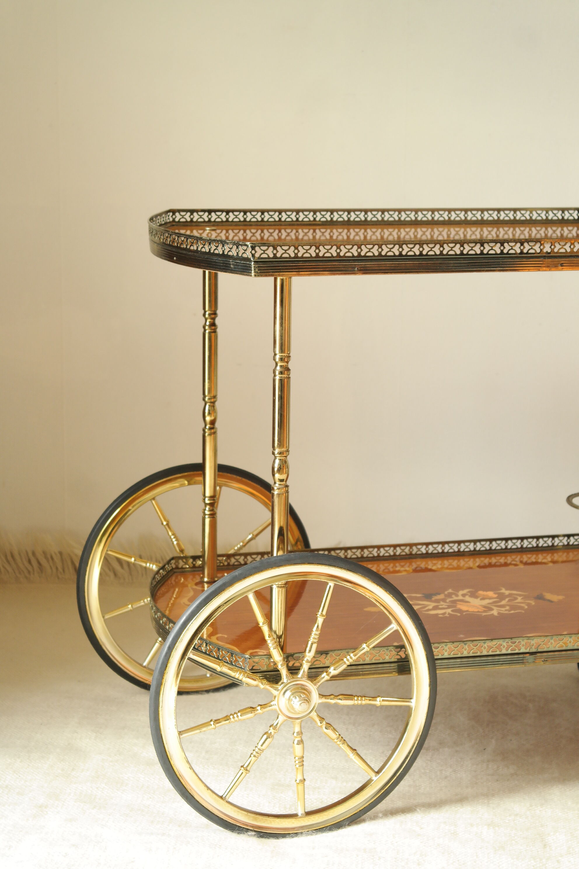 Desserte bar vintage in mahogany marquetry