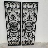2 old art deco cast iron grid decorated with a rose window