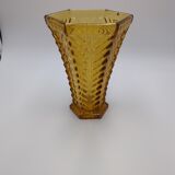 Glass vase