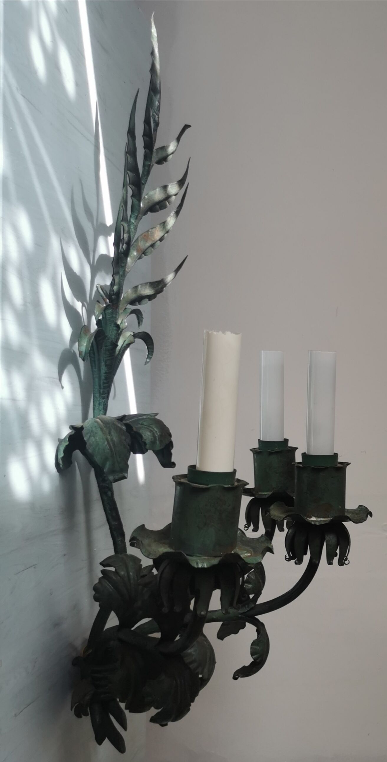 Wall lamp iron and sheet metal