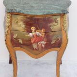Louis XV curved chest of drawers in Martin varnished marquetry