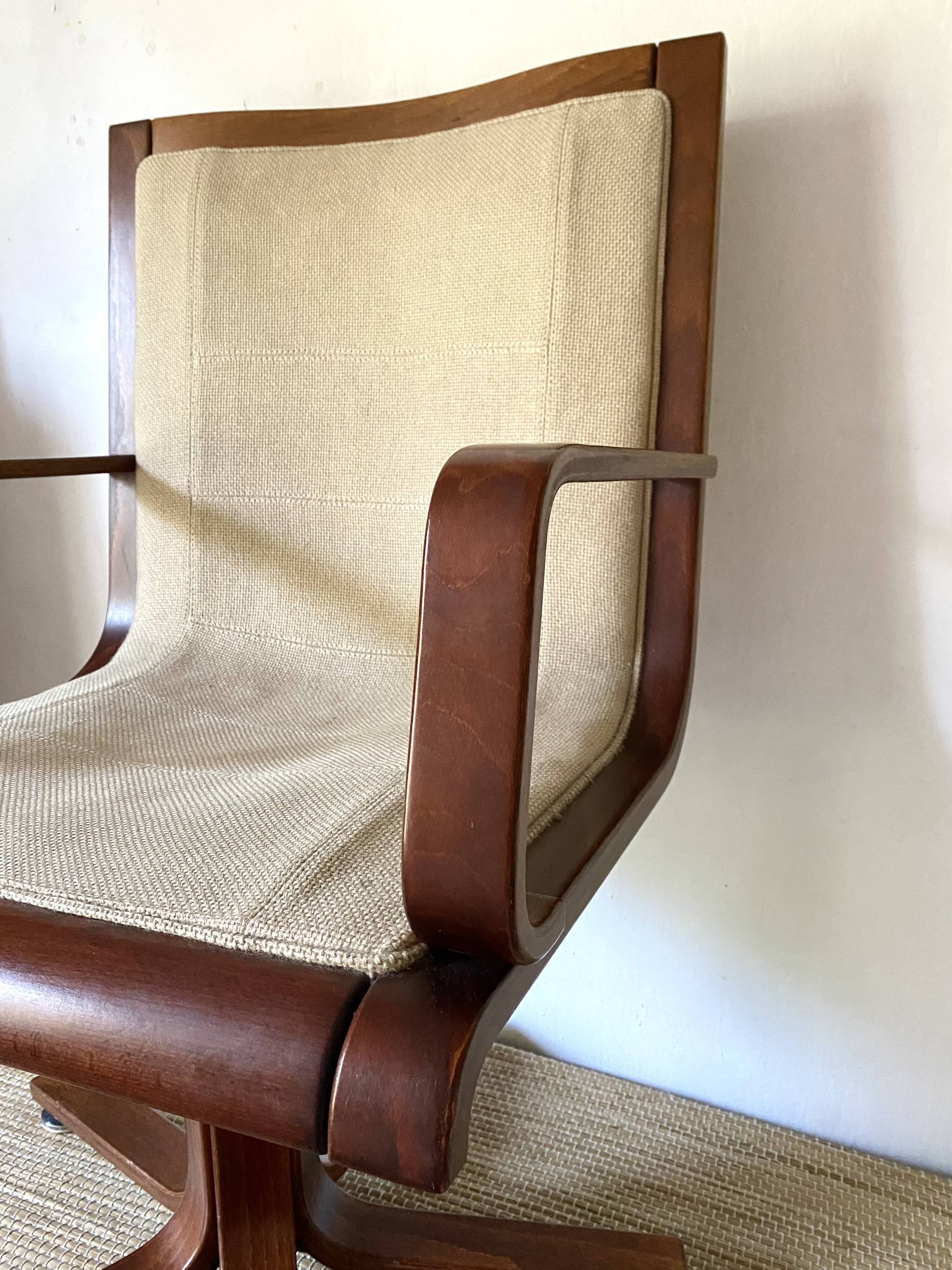 Fauteuil scandinave pivotant vintage