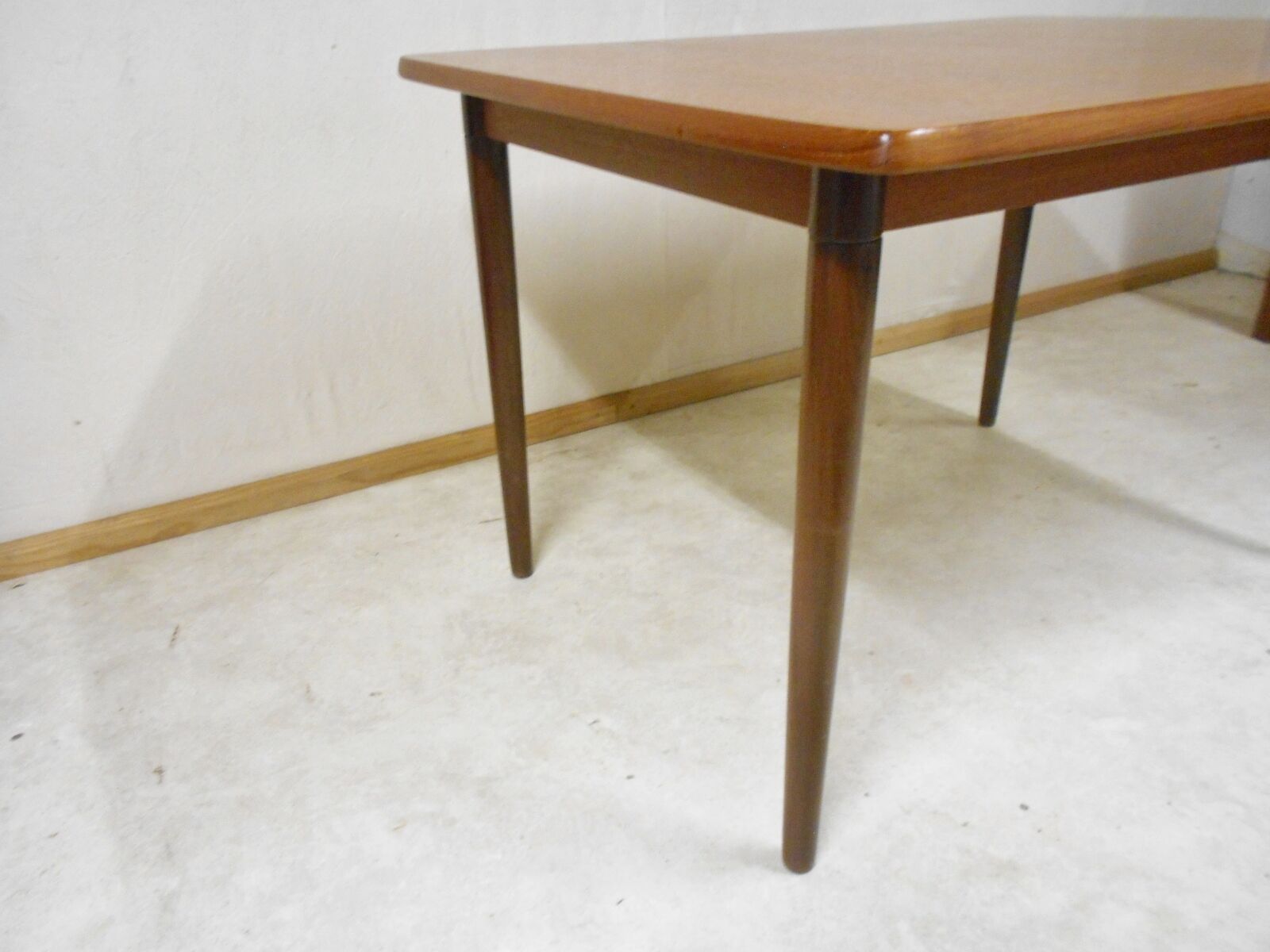 Scandinavian teak expandable table
