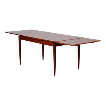 Rectangular extendable dining table in teak, 1970.