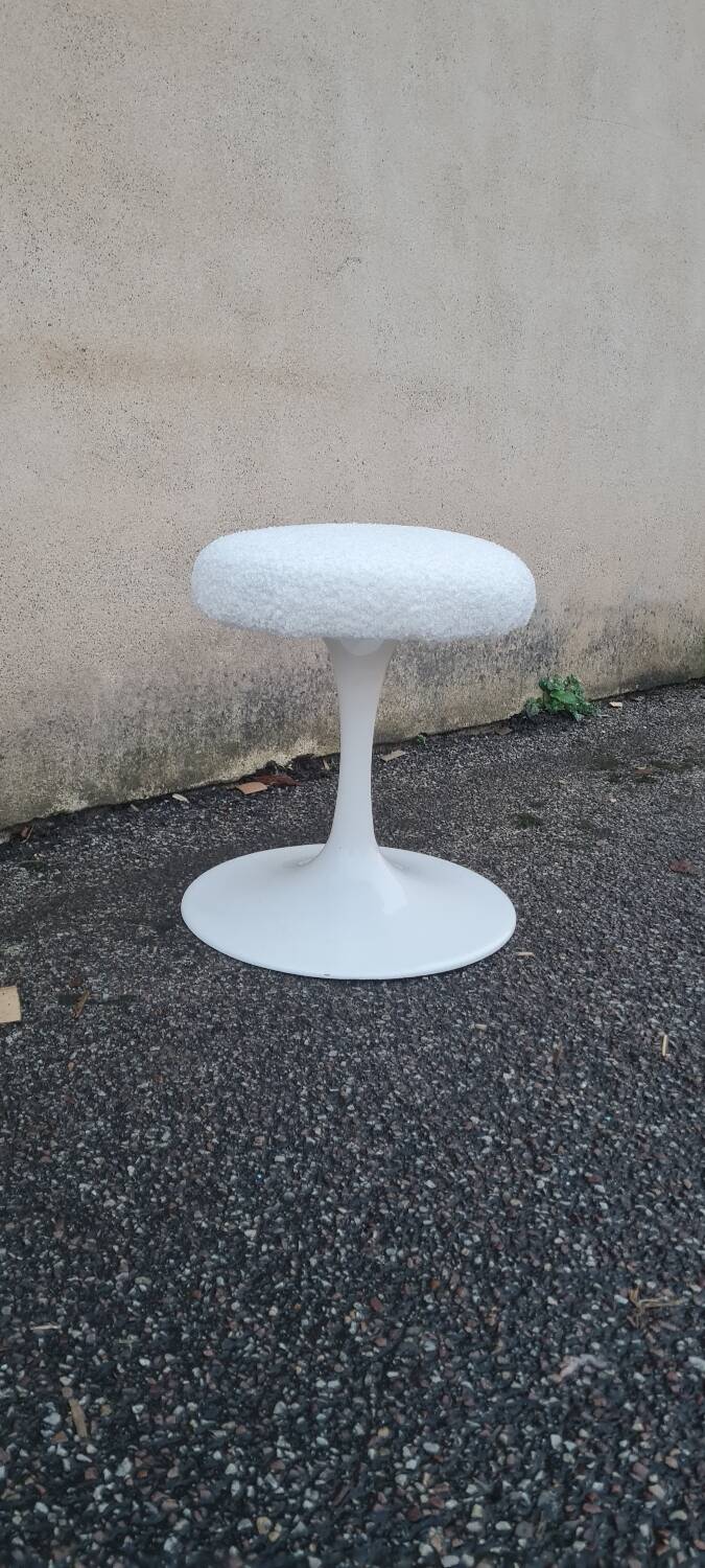 Tabouret tulipe 1980