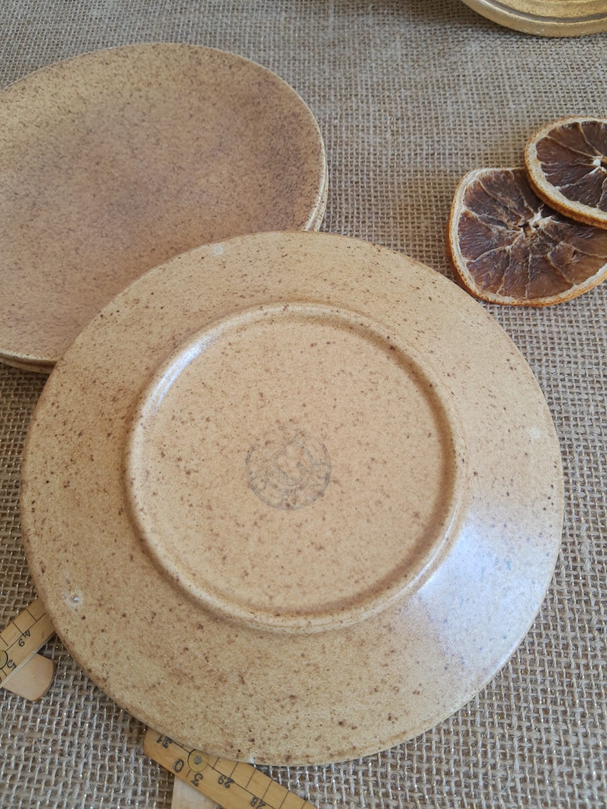 6 small dessert plates in vintage Chantilly Longchamp sandstone