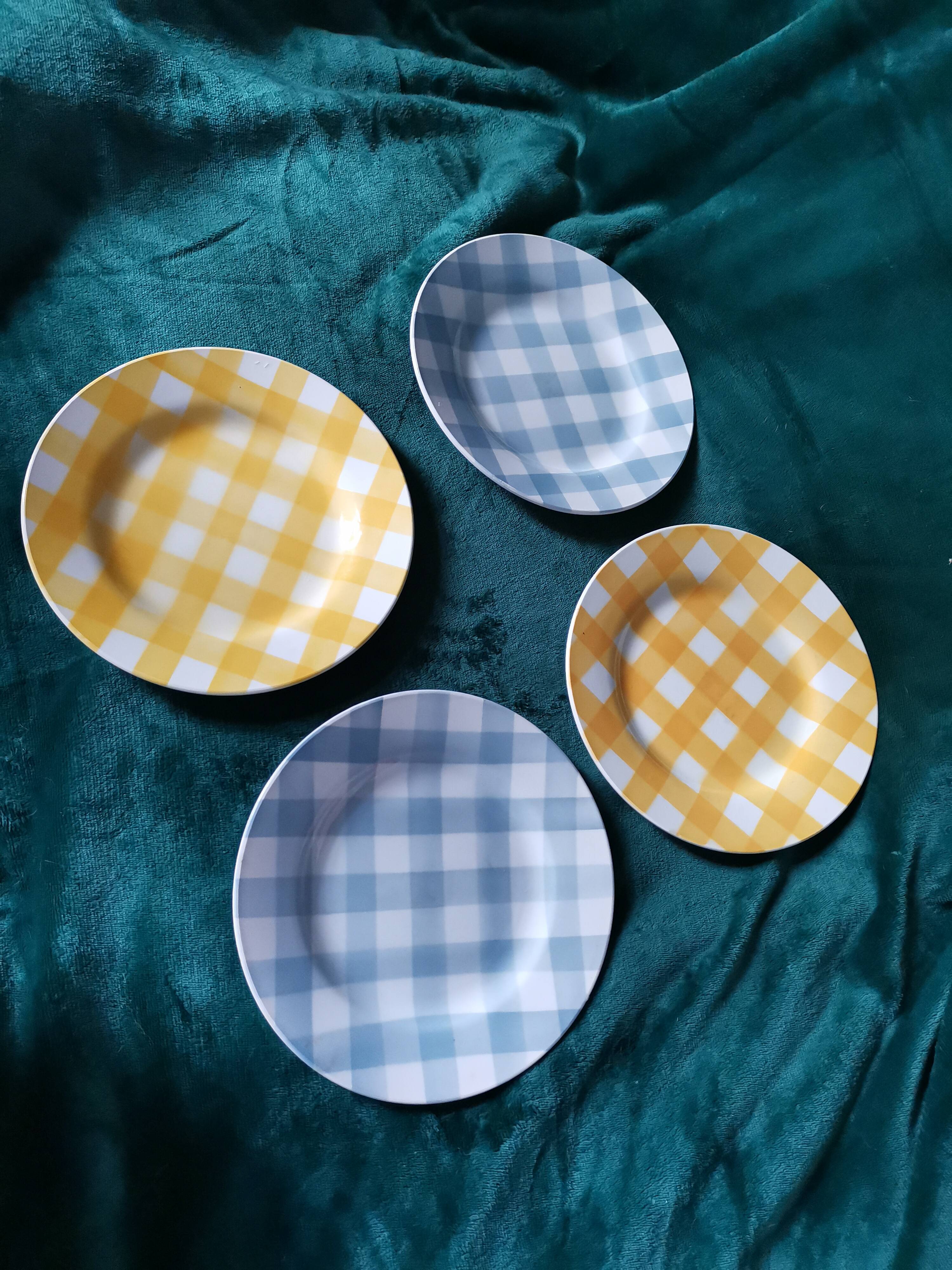 Digoin scottish plates