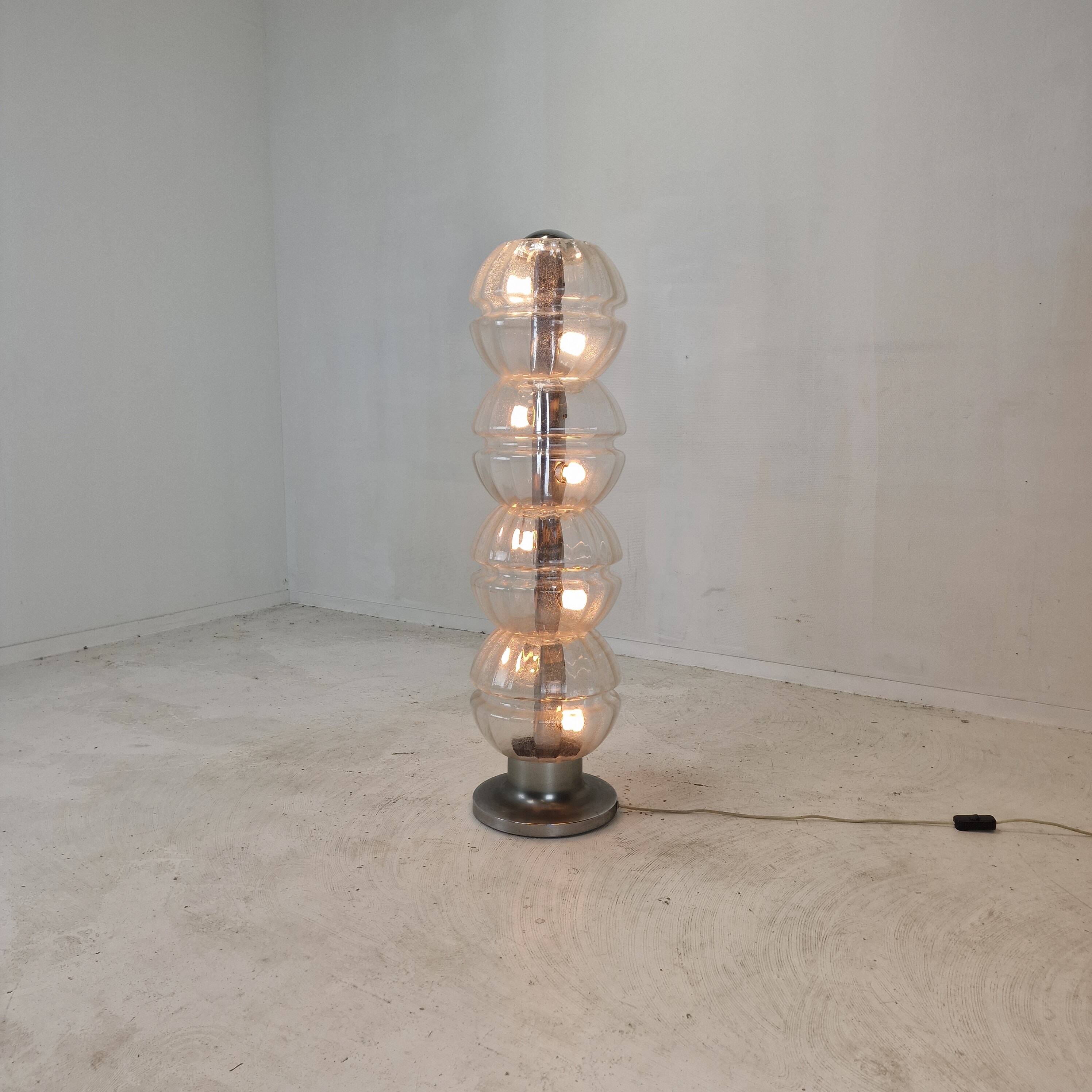 Lampadaire italien en verre space age, années 1980