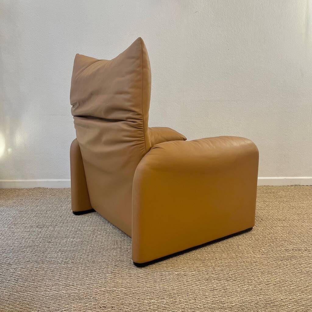 Maralunga Armchair cognac leather Cassina 1970s